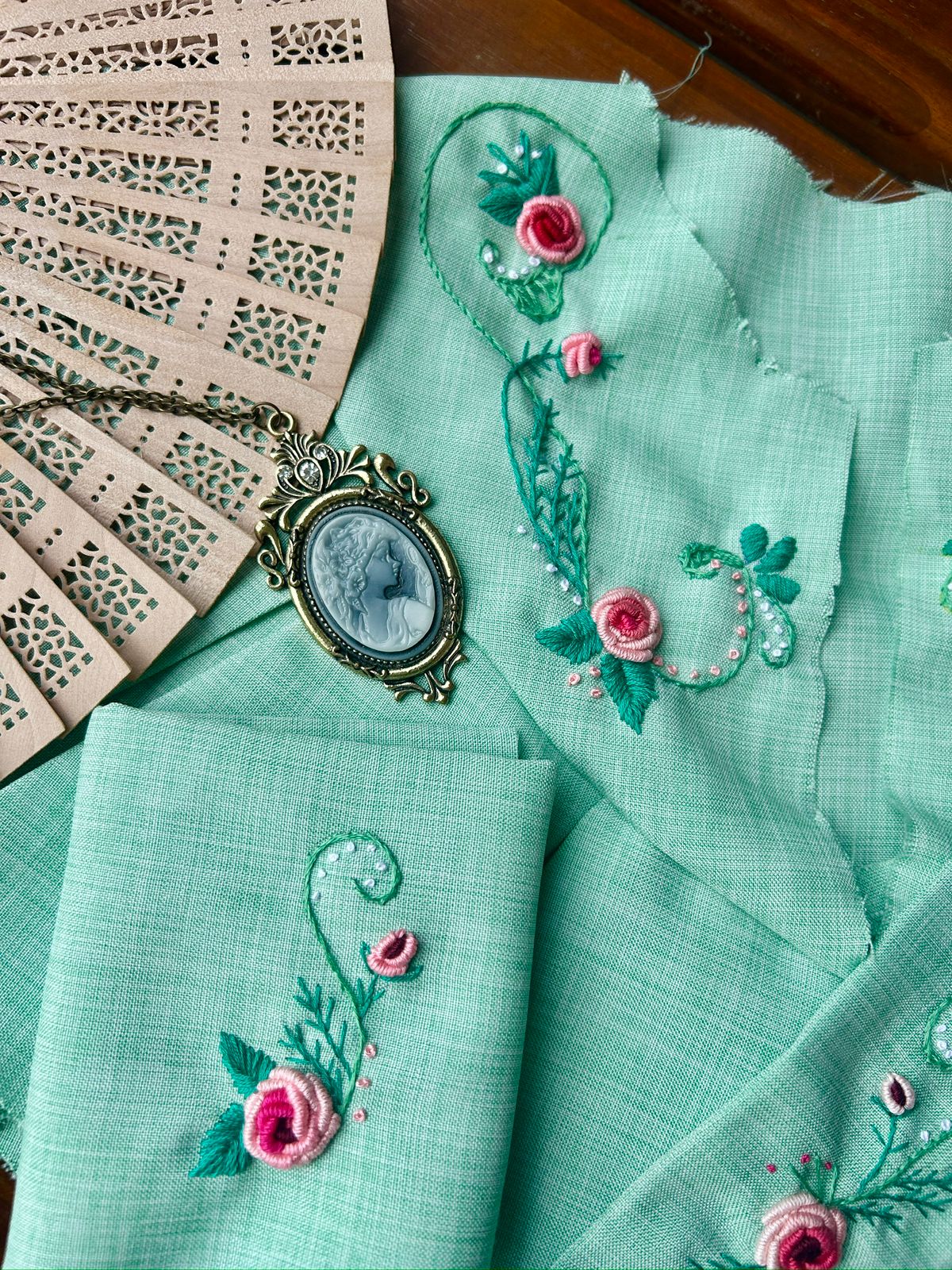 Home vestido bordado